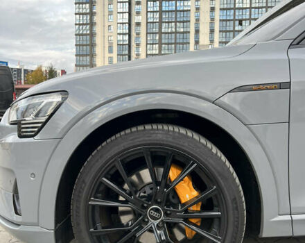 Ауди E-Tron 2020 в Луцке на Automoto.ua Серый Ауди E-Tron, объемом двигателя 0 л и пробегом 104 тыс. км за 33000 $, фото 18 на Automoto.ua