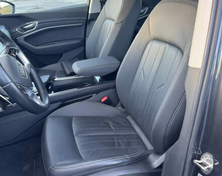 Серый Ауди E-Tron, объемом двигателя 0 л и пробегом 169 тыс. км за 26000 $, фото 7 на Automoto.ua