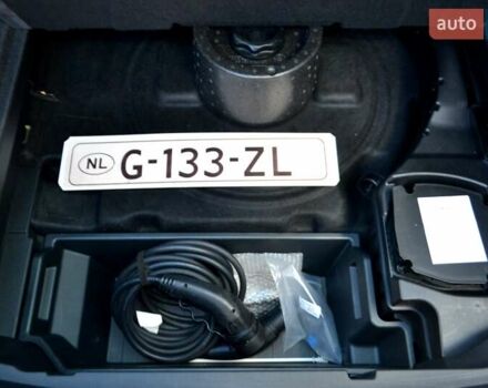 Серый Ауди E-Tron, объемом двигателя 0 л и пробегом 125 тыс. км за 23800 $, фото 206 на Automoto.ua