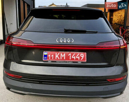 Серый Ауди E-Tron, объемом двигателя 0 л и пробегом 175 тыс. км за 22000 $, фото 12 на Automoto.ua
