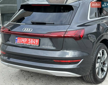 Ауди E-Tron 2020 в Тернополе на Automoto.ua Серый Ауди E-Tron, объемом двигателя 0 л и пробегом 126 тыс. км за 23900 $, фото 27 на Automoto.ua