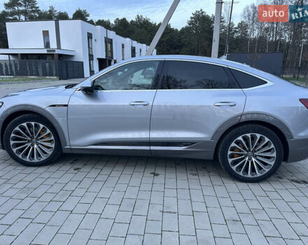 Серый Ауди E-Tron, объемом двигателя 0 л и пробегом 836 тыс. км за 34900 $, фото 3 на Automoto.ua