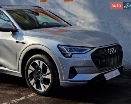 Серый Ауди E-Tron, объемом двигателя 0 л и пробегом 12 тыс. км за 31990 $, фото 20 на Automoto.ua
