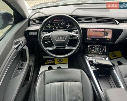 Сірий Ауді E-Tron, об'ємом двигуна 0 л та пробігом 96 тис. км за 29000 $, фото 13 на Automoto.ua