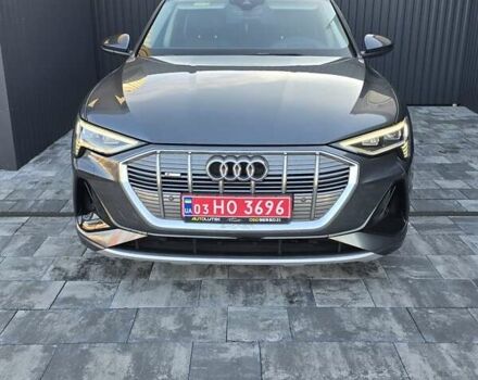 Серый Ауди E-Tron, объемом двигателя 0 л и пробегом 99 тыс. км за 31990 $, фото 28 на Automoto.ua