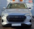 Серый Ауди E-Tron, объемом двигателя 0 л и пробегом 12 тыс. км за 31990 $, фото 2 на Automoto.ua