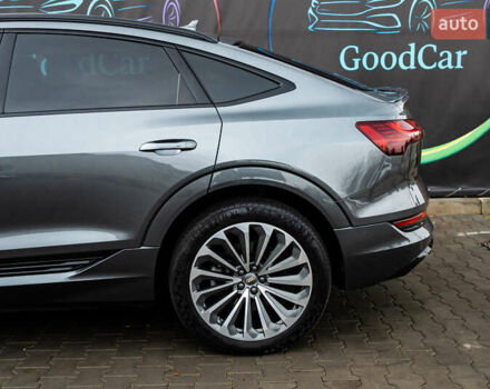 Сірий Ауді E-Tron, об'ємом двигуна 0 л та пробігом 82 тис. км за 39888 $, фото 24 на Automoto.ua