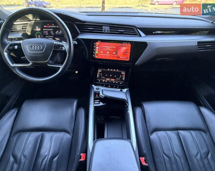 Серый Ауди E-Tron, объемом двигателя 0 л и пробегом 117 тыс. км за 28990 $, фото 22 на Automoto.ua