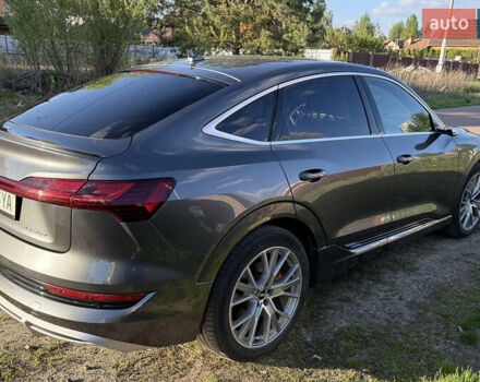 Ауді E-Tron 2020 у Києві на Automoto.ua Сірий Ауді E-Tron, об'ємом двигуна 0 л та пробігом 51 тис. км за 32000 $, фото 8 на Automoto.ua