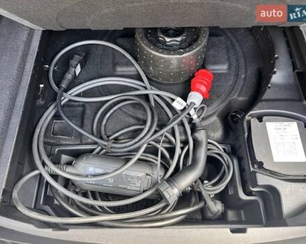 Серый Ауди E-Tron, объемом двигателя 0 л и пробегом 54 тыс. км за 35000 $, фото 27 на Automoto.ua