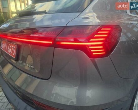 Ауди E-Tron 2020 в Хмельницком на Automoto.ua Серый Ауди E-Tron, объемом двигателя 0 л и пробегом 146 тыс. км за 22700 $, фото 30 на Automoto.ua