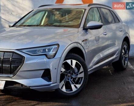 Серый Ауди E-Tron, объемом двигателя 0 л и пробегом 12 тыс. км за 31990 $, фото 10 на Automoto.ua