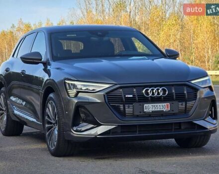 Сірий Ауді E-Tron, об'ємом двигуна 0 л та пробігом 67 тис. км за 37999 $, фото 13 на Automoto.ua
