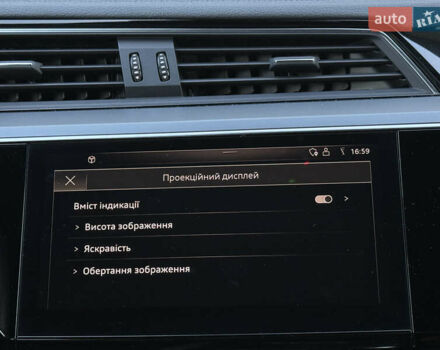 Ауді E-Tron 2020 у Львові на Automoto.ua Сірий Ауді E-Tron, об'ємом двигуна 0 л та пробігом 81 тис. км за 34920 $, фото 45 на Automoto.ua