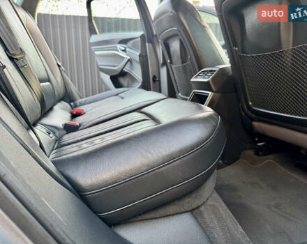 Сірий Ауді E-Tron, об'ємом двигуна 0 л та пробігом 143 тис. км за 27900 $, фото 56 на Automoto.ua