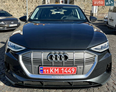 Серый Ауди E-Tron, объемом двигателя 0 л и пробегом 175 тыс. км за 22700 $, фото 2 на Automoto.ua