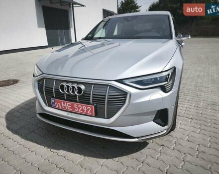 Сірий Ауді E-Tron, об'ємом двигуна 0 л та пробігом 70 тис. км за 34500 $, фото 20 на Automoto.ua