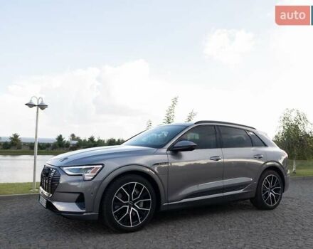 Серый Ауди E-Tron, объемом двигателя 0 л и пробегом 41 тыс. км за 37500 $, фото 7 на Automoto.ua