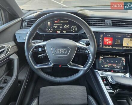 Сірий Ауді E-Tron, об'ємом двигуна 0 л та пробігом 67 тис. км за 37999 $, фото 72 на Automoto.ua