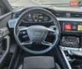 Сірий Ауді E-Tron, об'ємом двигуна 0 л та пробігом 67 тис. км за 37999 $, фото 72 на Automoto.ua