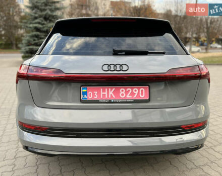 Ауди E-Tron 2020 в Луцке на Automoto.ua Серый Ауди E-Tron, объемом двигателя 0 л и пробегом 104 тыс. км за 33000 $, фото 11 на Automoto.ua