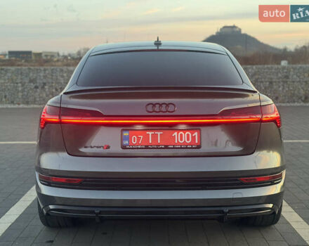 Сірий Ауді E-Tron, об'ємом двигуна 0 л та пробігом 140 тис. км за 37000 $, фото 11 на Automoto.ua