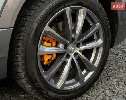 Сірий Ауді E-Tron, об'ємом двигуна 0 л та пробігом 112 тис. км за 34300 $, фото 9 на Automoto.ua