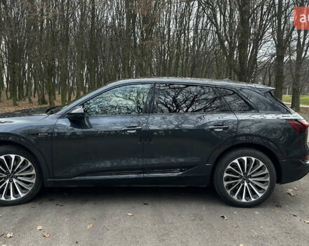 Сірий Ауді E-Tron, об'ємом двигуна 0 л та пробігом 83 тис. км за 29700 $, фото 4 на Automoto.ua