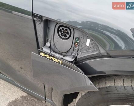 Сірий Ауді E-Tron, об'ємом двигуна 0 л та пробігом 119 тис. км за 29650 $, фото 10 на Automoto.ua