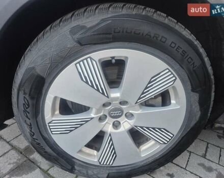 Ауди E-Tron 2020 в Хмельницком на Automoto.ua Серый Ауди E-Tron, объемом двигателя 0 л и пробегом 146 тыс. км за 22700 $, фото 68 на Automoto.ua