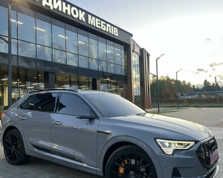 Сірий Ауді E-Tron, об'ємом двигуна 0 л та пробігом 104 тис. км за 32500 $, фото 5 на Automoto.ua