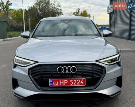 Ауди E-Tron 2020 в Киеве на Automoto.ua Серый Ауди E-Tron, объемом двигателя 0 л и пробегом 140 тыс. км за 29500 $, фото 1 на Automoto.ua