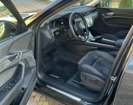 Сірий Ауді E-Tron, об'ємом двигуна 0 л та пробігом 153 тис. км за 28999 $, фото 30 на Automoto.ua