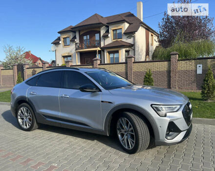 Сірий Ауді E-Tron, об'ємом двигуна 0 л та пробігом 100 тис. км за 47200 $, фото 7 на Automoto.ua