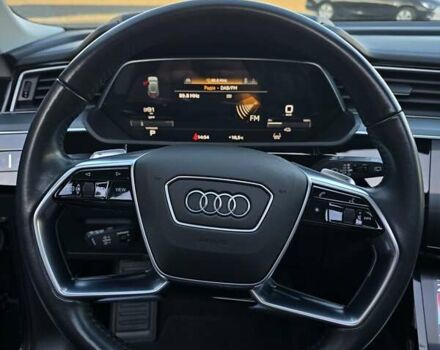 Серый Ауди E-Tron, объемом двигателя 0 л и пробегом 99 тыс. км за 31990 $, фото 77 на Automoto.ua