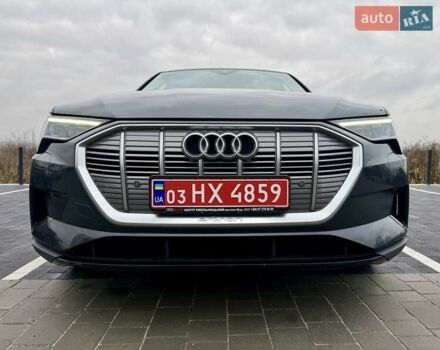 Сірий Ауді E-Tron, об'ємом двигуна 0 л та пробігом 178 тис. км за 21700 $, фото 7 на Automoto.ua
