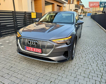 Сірий Ауді E-Tron, об'ємом двигуна 0 л та пробігом 143 тис. км за 27900 $, фото 27 на Automoto.ua