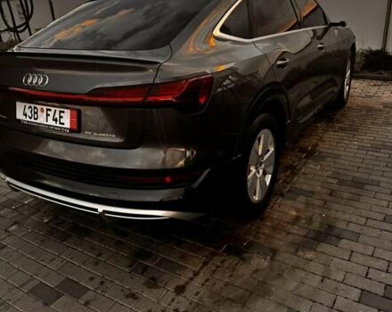 Серый Ауди E-Tron, объемом двигателя 0 л и пробегом 90 тыс. км за 37000 $, фото 11 на Automoto.ua
