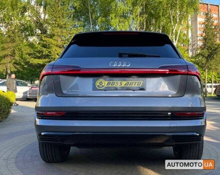 Ауди E-Tron 2020 в Львове на Automoto.ua Серый Ауди E-Tron, объемом двигателя 71 л и пробегом 42 тыс. км за 37600 $, фото 5 на Automoto.ua