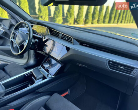 Сірий Ауді E-Tron, об'ємом двигуна 0 л та пробігом 105 тис. км за 34000 $, фото 18 на Automoto.ua