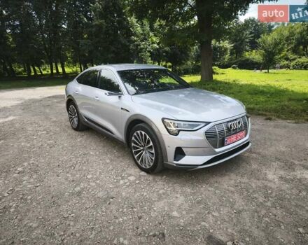 Сірий Ауді E-Tron, об'ємом двигуна 0 л та пробігом 70 тис. км за 34500 $, фото 8 на Automoto.ua