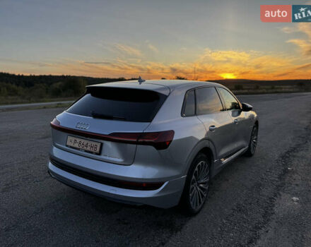 Серый Ауди E-Tron, объемом двигателя 0 л и пробегом 108 тыс. км за 29000 $, фото 8 на Automoto.ua