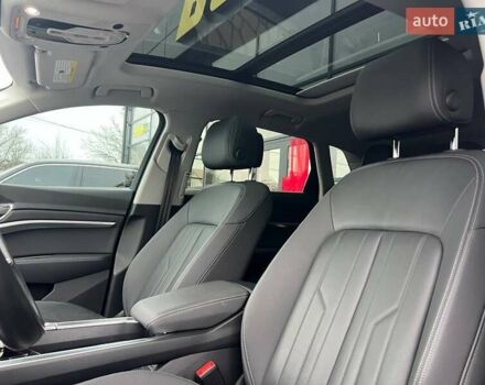 Сірий Ауді E-Tron, об'ємом двигуна 0 л та пробігом 96 тис. км за 29000 $, фото 9 на Automoto.ua