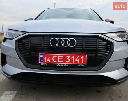 Серый Ауди E-Tron, объемом двигателя 0 л и пробегом 157 тыс. км за 24950 $, фото 5 на Automoto.ua