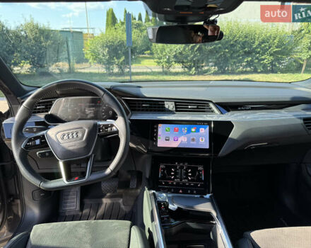 Сірий Ауді E-Tron, об'ємом двигуна 0 л та пробігом 65 тис. км за 39990 $, фото 35 на Automoto.ua
