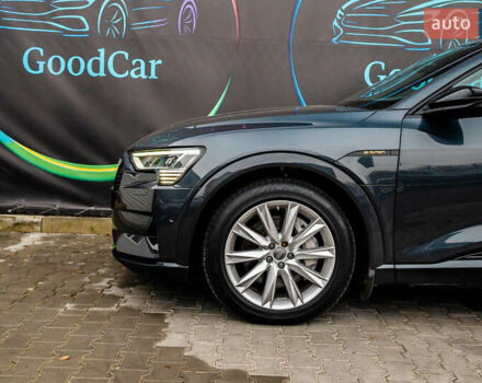 Сірий Ауді E-Tron, об'ємом двигуна 0 л та пробігом 154 тис. км за 25900 $, фото 13 на Automoto.ua