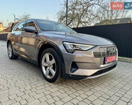 Сірий Ауді E-Tron, об'ємом двигуна 0 л та пробігом 143 тис. км за 27900 $, фото 24 на Automoto.ua