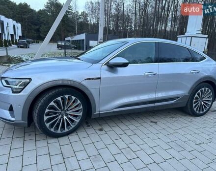 Серый Ауди E-Tron, объемом двигателя 0 л и пробегом 836 тыс. км за 34900 $, фото 2 на Automoto.ua