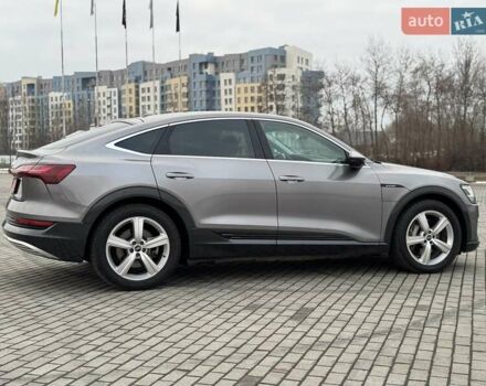 Серый Ауди E-Tron, объемом двигателя 0 л и пробегом 109 тыс. км за 30900 $, фото 14 на Automoto.ua