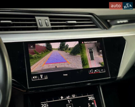 Сірий Ауді E-Tron, об'ємом двигуна 0 л та пробігом 170 тис. км за 25600 $, фото 10 на Automoto.ua